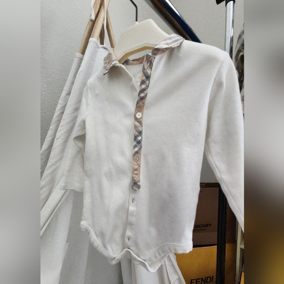 Authentic BURBERRY CHILDREN BABY SET 9M - Picture 2 of 6